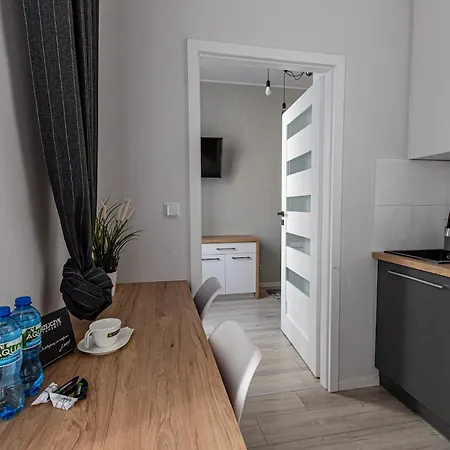 Andrzejczyk - Swietojanska 96 *