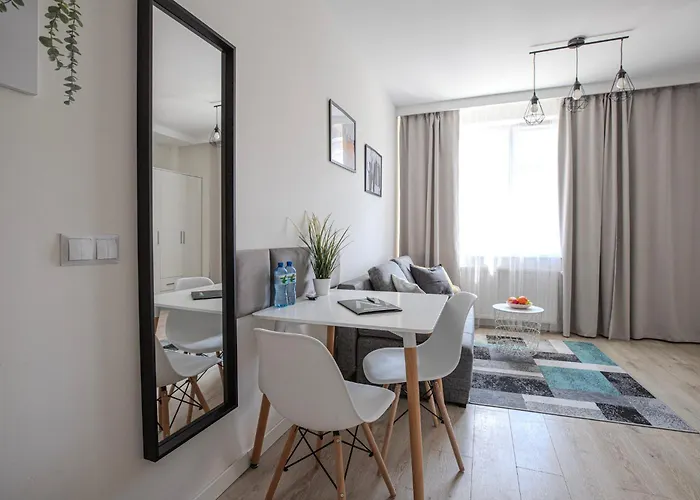 Andrzejczyk - Swietojanska 96 *