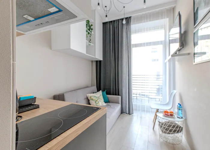 Andrzejczyk - Swietojanska 96 *